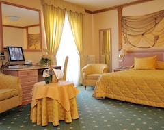 Khách sạn Hotel Miramonti (Madonna di Campiglio, Ý)