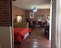 Otel Suites Colibri (San Miguel de Allende, Meksika)