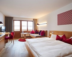 Khách sạn Double Room Oswalda Hus With Shower, Wc - Hotel Oswalda-hus - Family Müller (Riezlern, Áo)