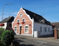 Toàn bộ căn nhà/căn hộ New And Family-Friendly Apartment In The Asparagus Village Of Geldern-Walbeck. (Geldern, Đức)