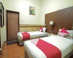 RedDoorz at Hotel Lodaya Bandung (Bandung, Indonezija)