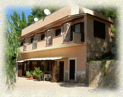 Hotel Fara Del Falco (Vieste, Italija)