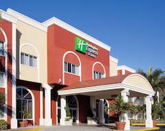 Holiday Inn Express Hotel & Suites Bradenton West, An Ihg Hotel (Bradenton, USA)