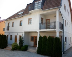 Hele huset/lejligheden Familia (Keszthely, Ungarn)