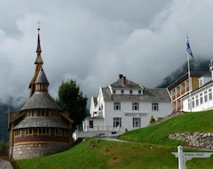 Otel Midtnes (Balestrand, Norveç)
