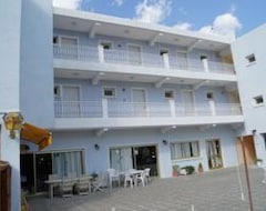 Antonis G. Hotel Apartments (Voroklini, Kıbrıs)