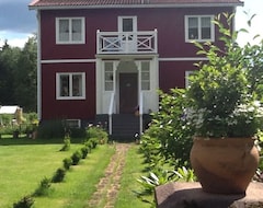 Hotel Nature, Lots Of Peace But Also Painting Or Pottery - Welcome To The Heart Of SmÅland (Mariannelund, Švedska)