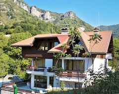Pensión Hotel Villa Cherven (Teteven, Bulgaria)