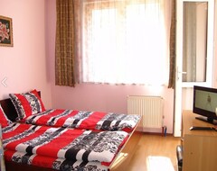 Khách sạn Our Home (Veliko Tarnovo, Bun-ga-ri)