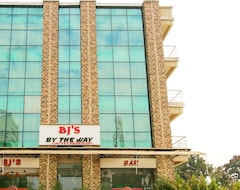 Khách sạn OYO 8779 Bj'S By The Way (Bhubaneswar, Ấn Độ)