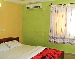 Hotel La Renardière (Douala, Cameroon)