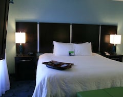 Khách sạn Hampton Inn And Suites Dallas/Lewisville-Vista Ridge Mall (Lewisville, Hoa Kỳ)