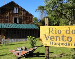 Guesthouse Hospedaria Rio do Vento (Caxias do Sul, Brazil)