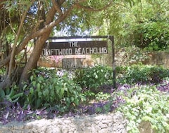 Khách sạn Driftwood Beach Club (Malindi, Kenya)