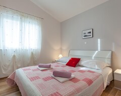 Cijela kuća/apartman Davor i Davorka (Marina, Hrvatska)