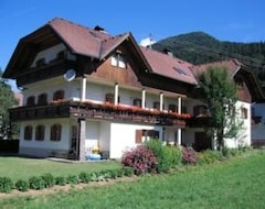 Hotelli Haus Schuster (Kirchbach - Gundersheim, Itävalta)