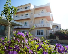 Hotel Alonia (Kalamaki Tympaki, Greece)