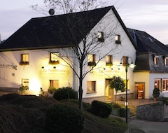 Khách sạn Hotel Zur Moselterrasse (Palzem, Đức)