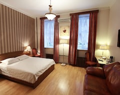 Guesthouse Zlatoust Hotel (St Petersburg, Russia)