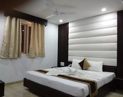 Hotel Tridev (Katra, India)