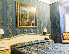 Hotel Canova Rooms in Spanish Steps (Rome, Italy)