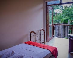 Otel Lake Reach Residence (Kandy, Sirilanka)
