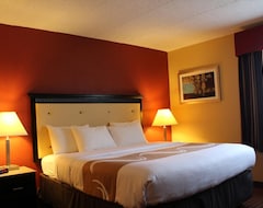 Hotel Quality Inn & Suites (Crete, Sjedinjene Američke Države)