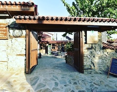 Pensión Birgi Doktorun Yeri Stone Hotel (Ödemiş, Turquía)