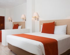 Khách sạn Hotel & Suites Real del Lago (Villahermosa, Mexico)