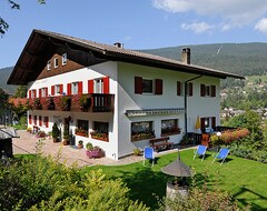 Khách sạn August (St. Ulrich, Ý)
