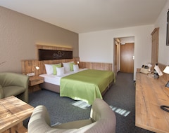 Khách sạn Hotel Tyrol (Oberstaufen, Đức)