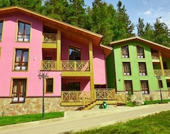 Otel Lesnaya Skazka Mountain (Almatı, Kazakistan)