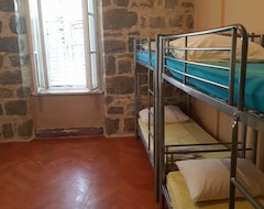 Khách sạn Ana (Split, Croatia)