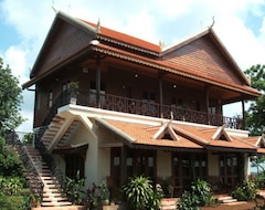 Khách sạn Green Plateau Lodge (Banlung, Campuchia)