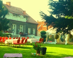 Khách sạn Mazurski Dwór (Olecko, Ba Lan)