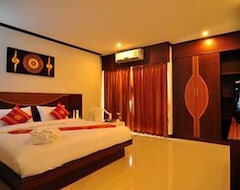 Hotel Issara Patong Beach (Patong Strand, Thailand)