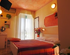 Hotel Villa Milena (Bellaria-Igea Marina, Italy)