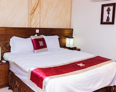 Airport West Hotel (Accra, Ghana)