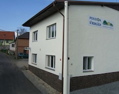 Gæstehus Penzion V Roklich & Apartmens V Roklich (Rícany, Tjekkiet)
