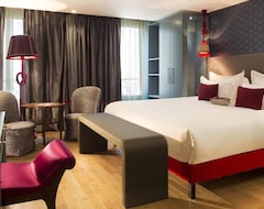 Hotel Meyerhold Resort & Spa Ex De Hollande (Paris, France)