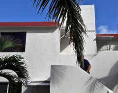 Hotel Gota de Sal (Puerto Morelos, Mexico)