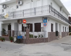 Hotel Marianna (Skiathos Town, Greece)