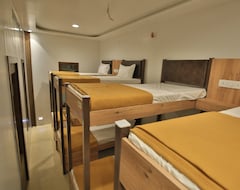 Khách sạn Suvidha Ghar Dormitory (Surat, Ấn Độ)