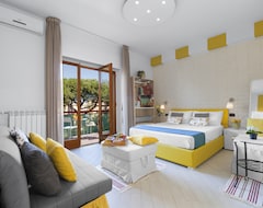 Bed & Breakfast Sorrento Home (Sorrento, Italija)