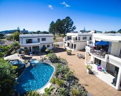 Căn hộ có phục vụ Ocean Breeze Resort (Pauanui, New Zealand)