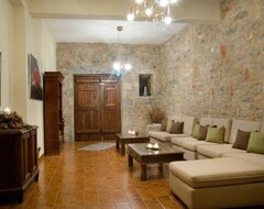Khách sạn Vlyhada Residence & Restaurant (Pyrgos Dirou, Hy Lạp)