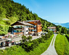 Hotel Gasthof Wohrmaurer (Feldthurns, Italy)