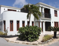 Khách sạn Genesis Apartments (Eagle Beach, Aruba)