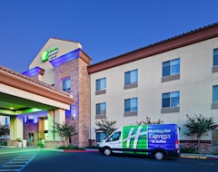 Hotel Holiday Inn Express & Suites Clovis-Fresno Area (Fresno, USA)