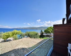 فندق Kakanakos (Loutra Elenis, اليونان)